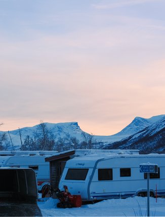 campingen i Bj&ouml;rkliden p&aring; vintern