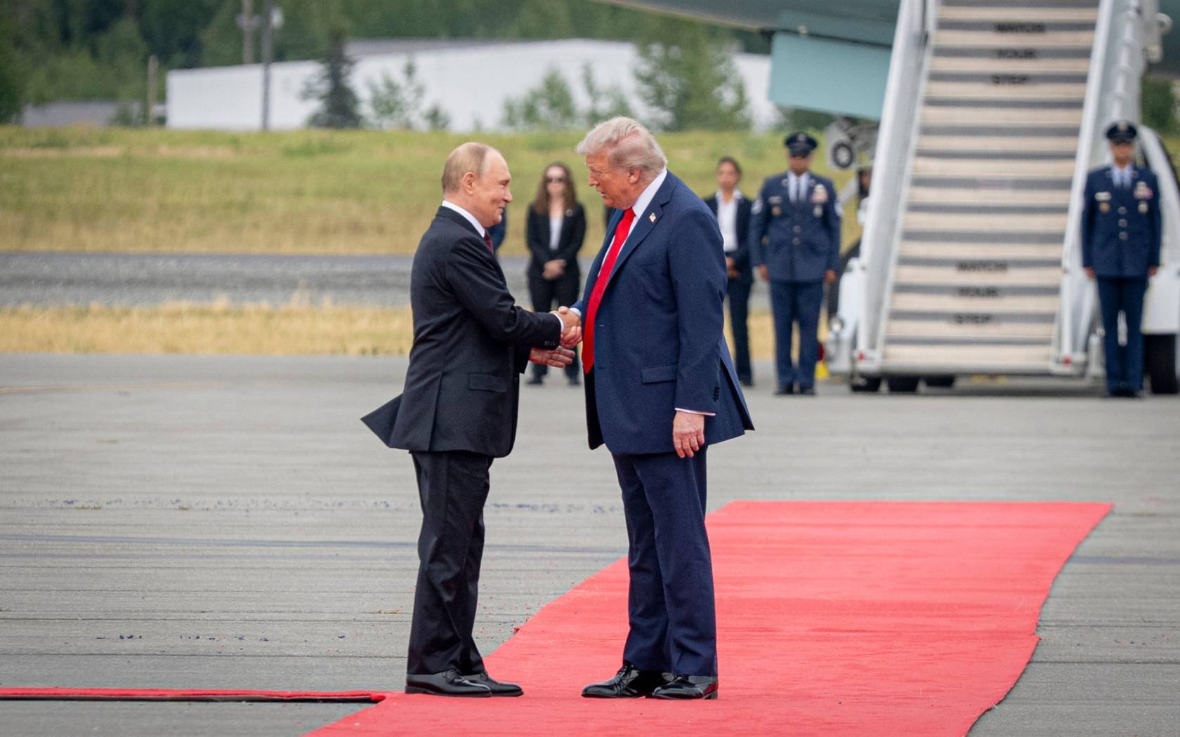 US President Donald Trump welcomes Russian President Vladimir Putin to Alaska.