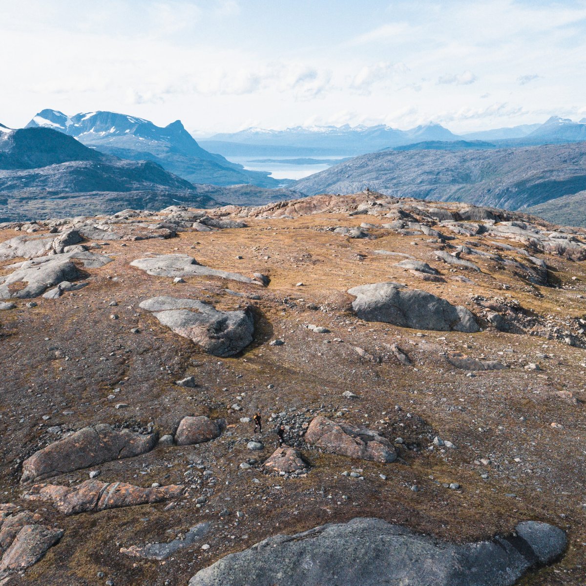 utsikt fr&aring;n fj&auml;lltoppen K&auml;rkevagge