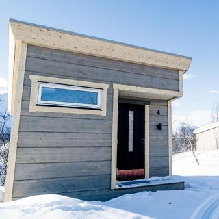 Enoks fjällstuga vinter