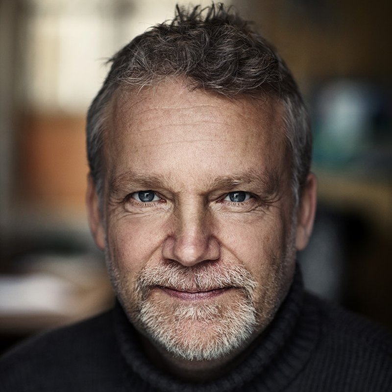 Hans idé fick regeringen att ge varje förskola ett eget bibliotek