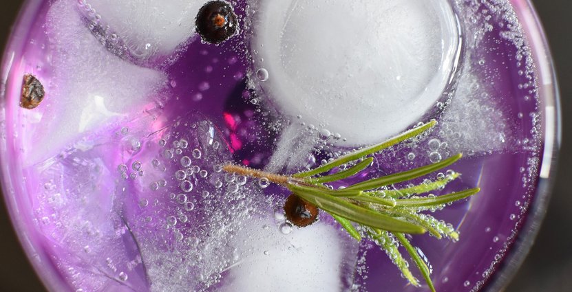 Närproducerat och ett ökat miljötänk har hittat in på barerna, där gästerna allt oftare efterfrågar till exempel svensk gin i sin GT. 