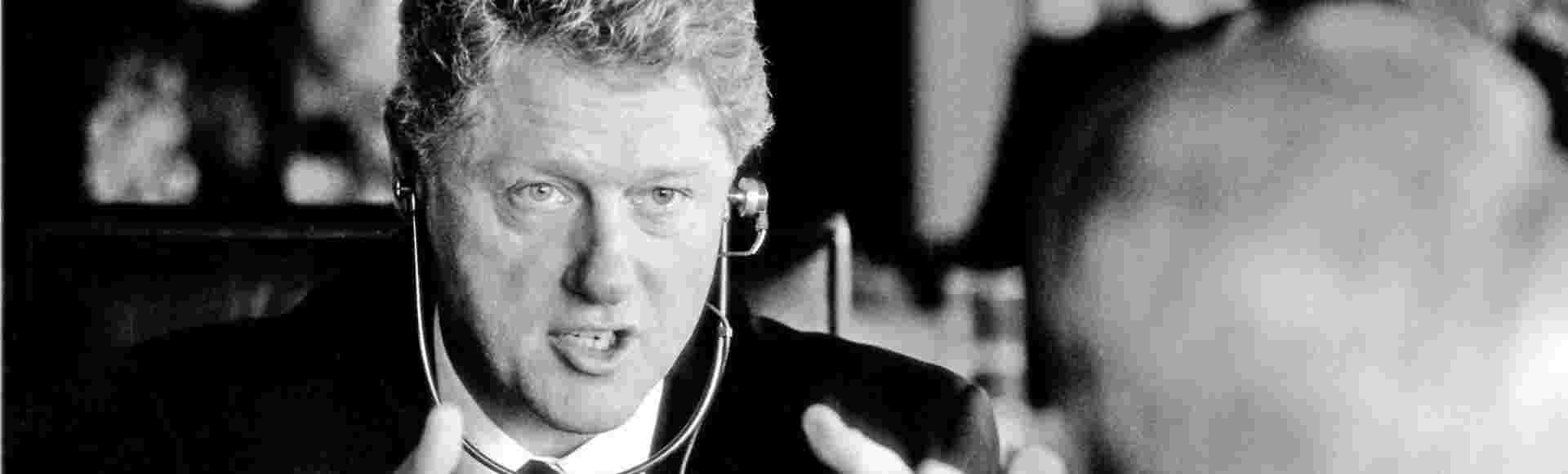 United States President Bill Clinton negotiates with Russian President Boris Yeltsin at a summit in Vancouver, in April 1993.