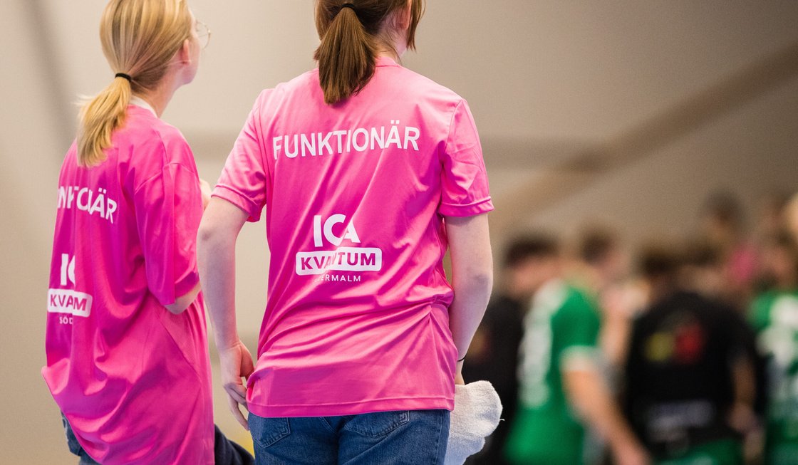 Många unga får betalt för ideella insatser