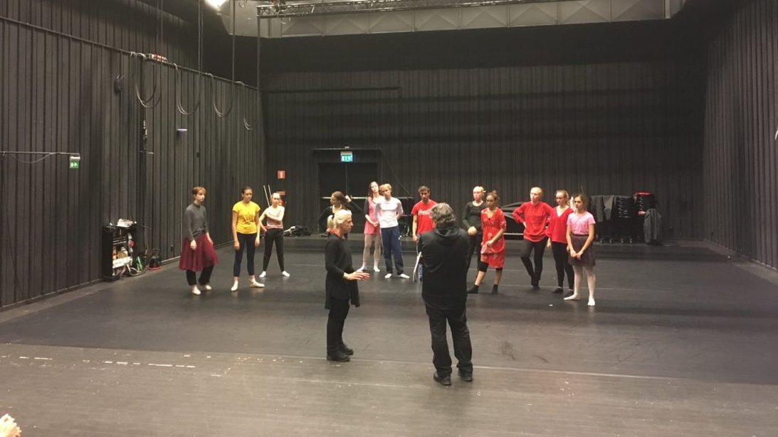 DINs-Ungdanskompani-2017_04