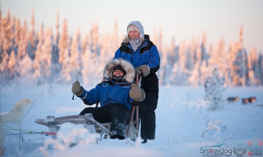 Snowdog arctic afternoon eco experience