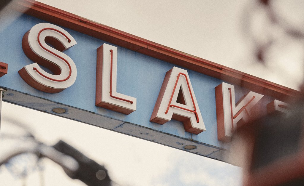 Del av skylten "Slakthusomr&aring;det".