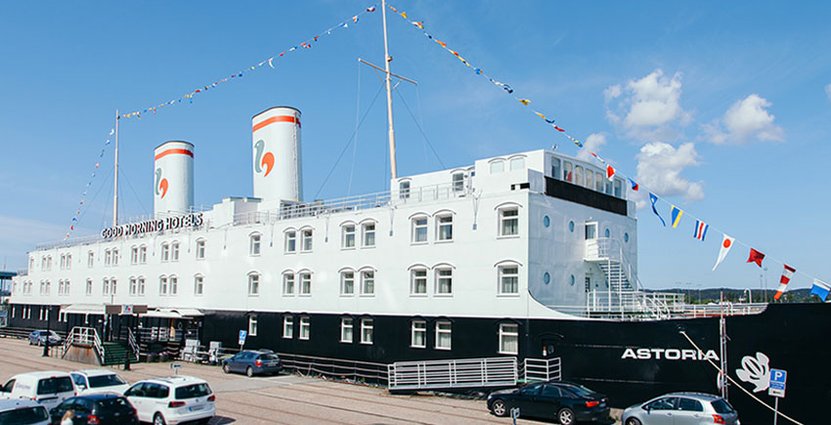 Ett annorlunda budgetalternativ. Nästa år får Sundsvall en ny hotellbåt i Södra Hamnen. 