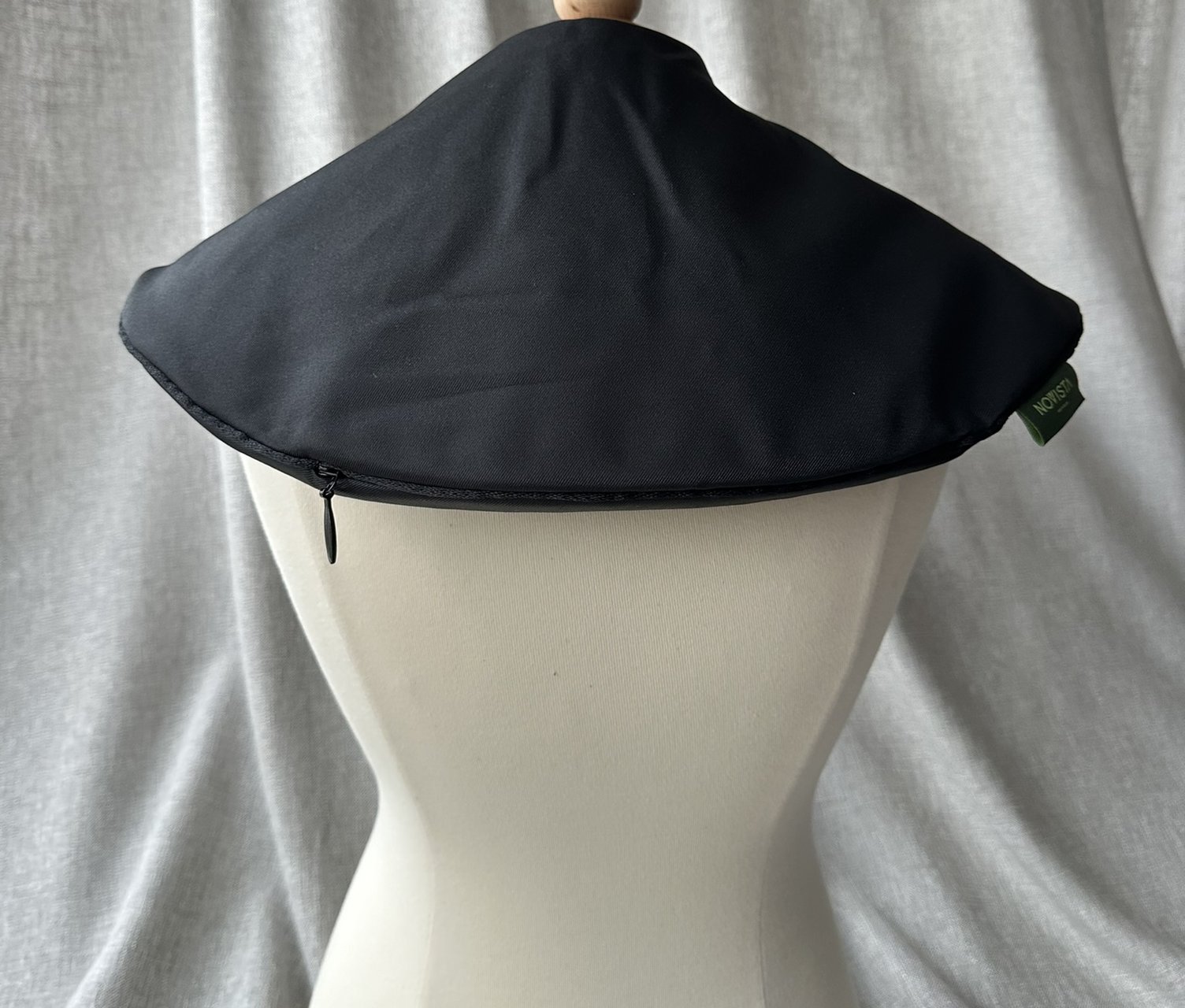 Tyngdkrage för skolan bakifrån