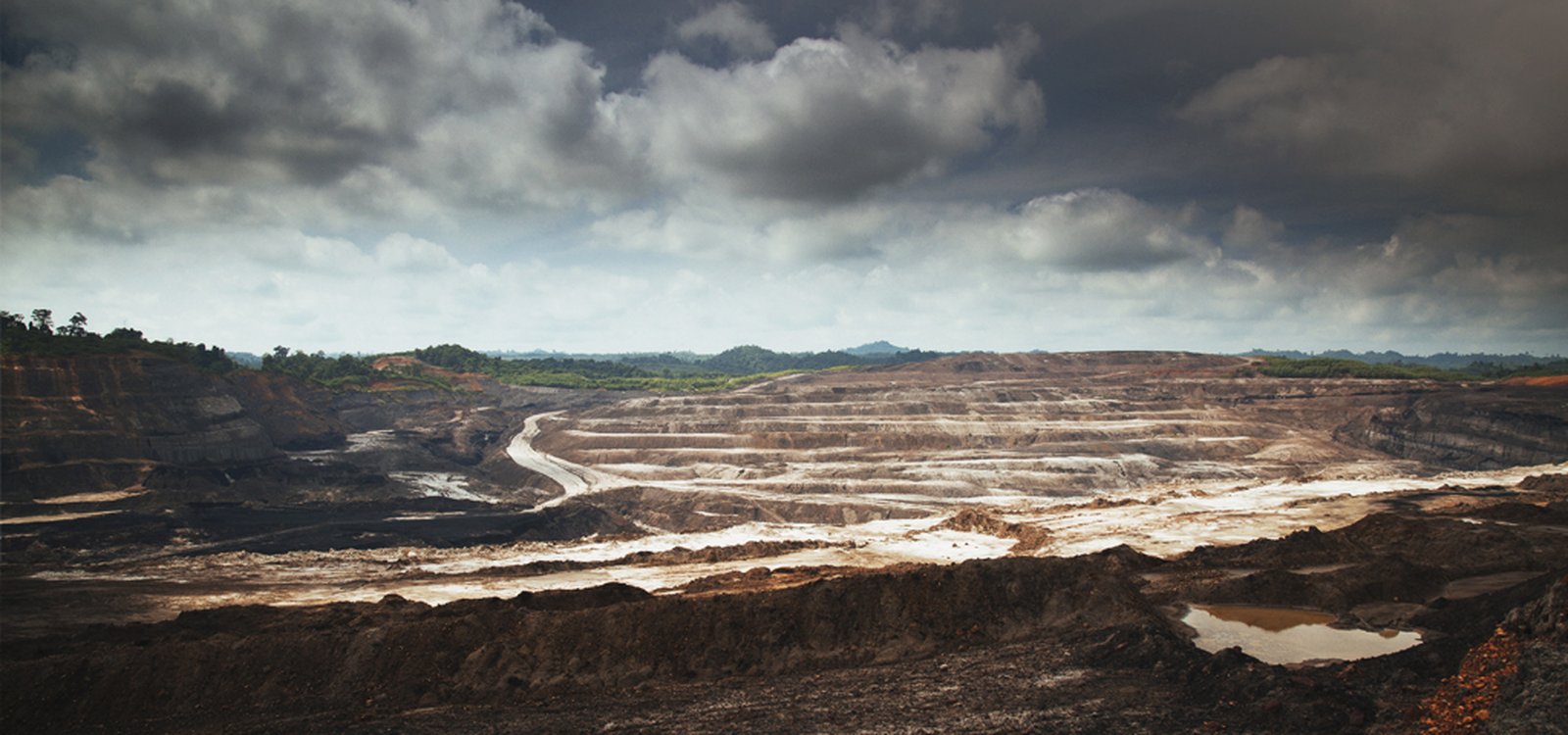 Covering some 12,000 hectares, Jembayan’s open- and multi-pit coal mine has set, and reached, ambitious production targets, growing from 4 million to 10 million tonnes per year since its acquisition.