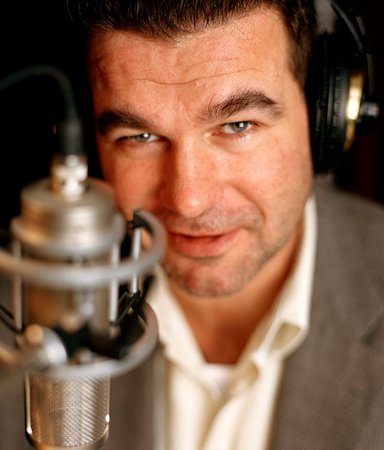 9 ljudböcker inlästa av Magnus Roosmann