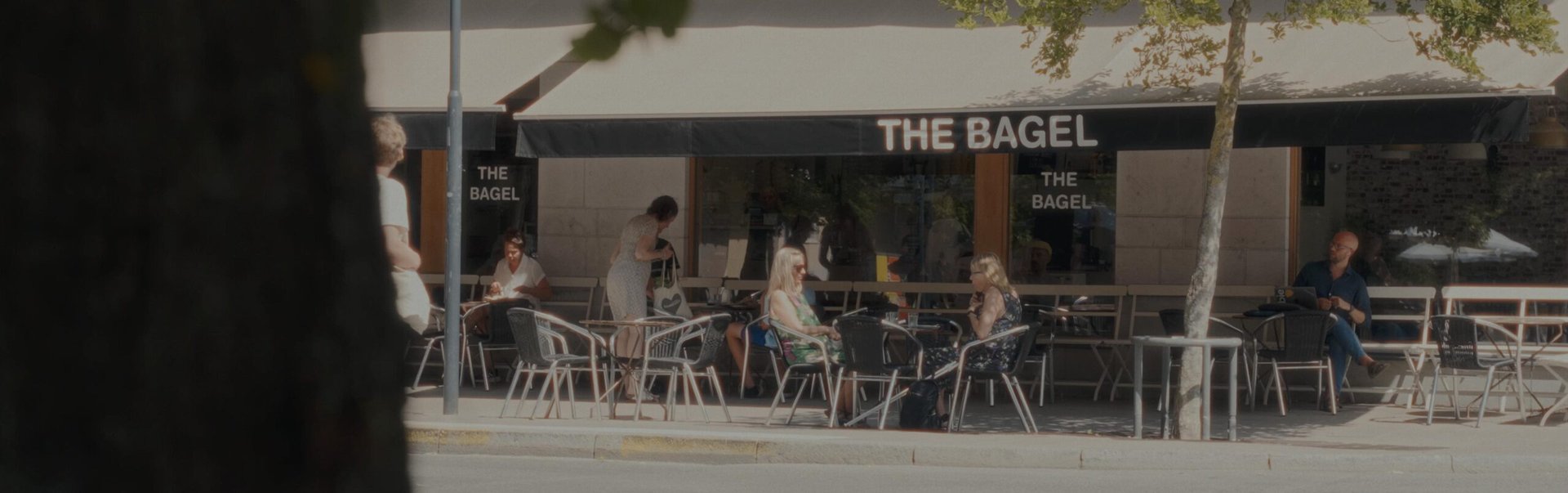 Fasaden av café The Bagel som använder Yabies kassasystem