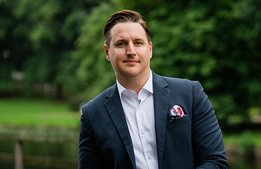Nya vd:n för Grand i Borås donerar hotellinredning till skolor