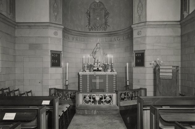 Koret i kapellet, 1951.