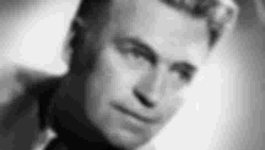 The English poet and novelist, Richard Aldington (1892-1962). Credit: GRANGER / Alamy Stock Photo