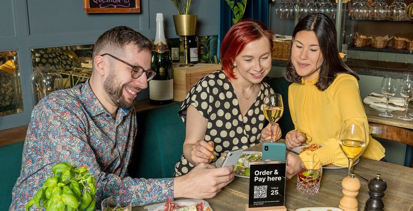 Med Karmas Beställ & Betala får gästerna själva kontroll under sitt restaurangbesök. Det ger såväl en trygghet för gästen som ökad försäljning för krögaren. 