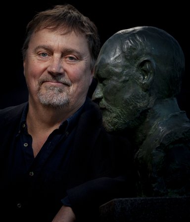 Författaren om Olle Adolphson: ”Hans fest verkade aldrig vilja ta slut”