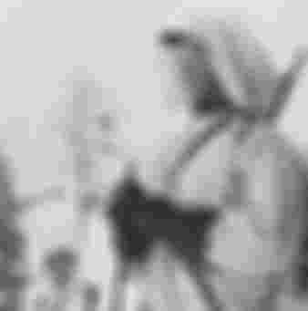 During the Soviet-Finnish war (1939-1940) skiers of the Finnish army in white camouflage made lightning and effective attacks on units of the Red Army.