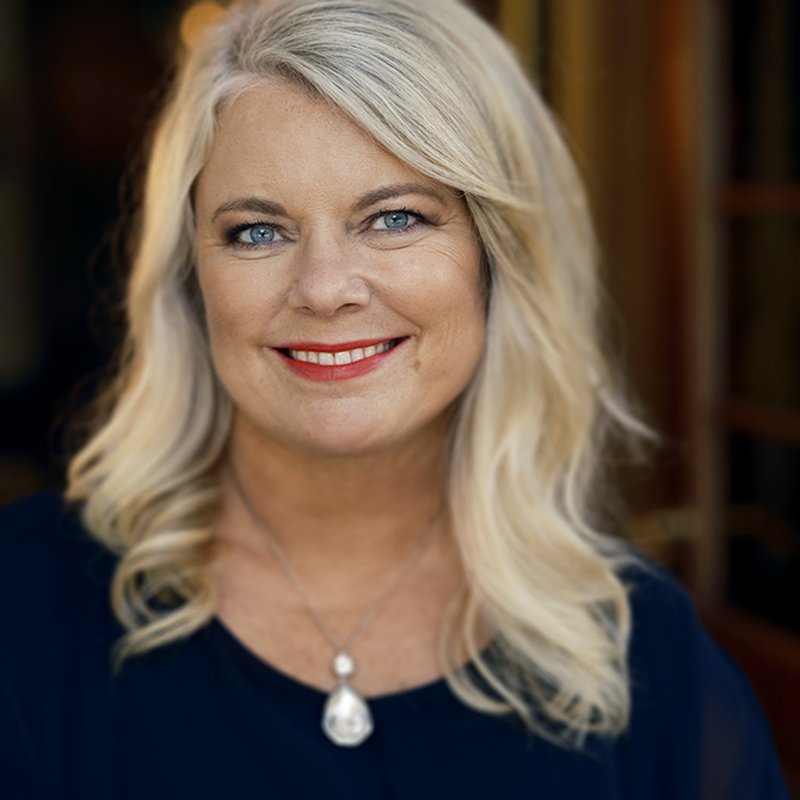 Carin Hjulström: ”Det är lockande att placera en deckare mitt i idyllen”