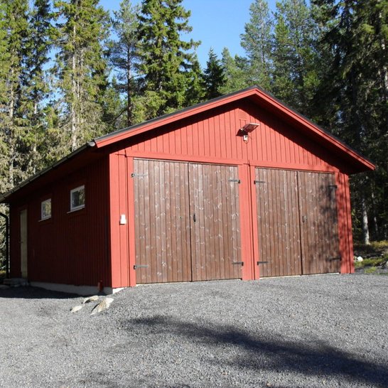 Beautiful one of a kind barn garage