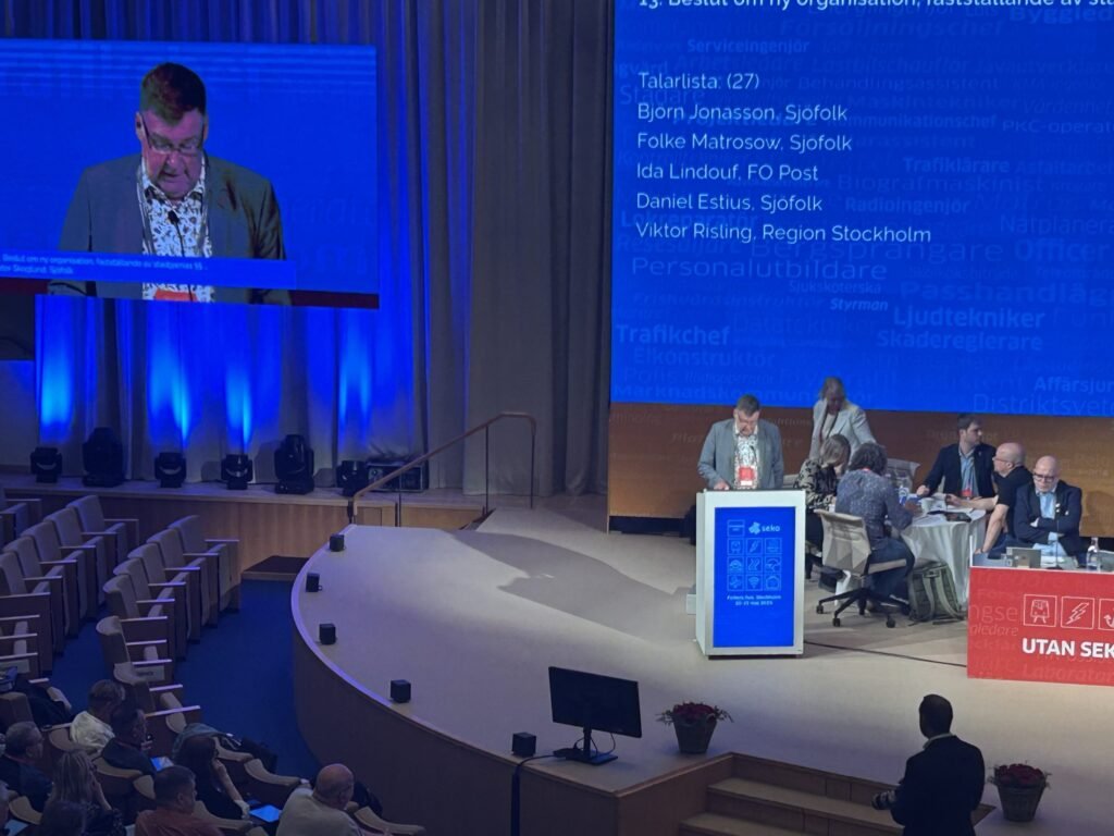 Sekokongress Peter Skoglund i talarstol