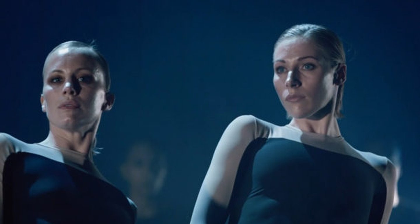 The-Reed-Warbler-Sarah-och-Daria-från-SVT-filmen-610x338