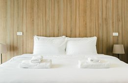 Kraftigt hotelltapp i november