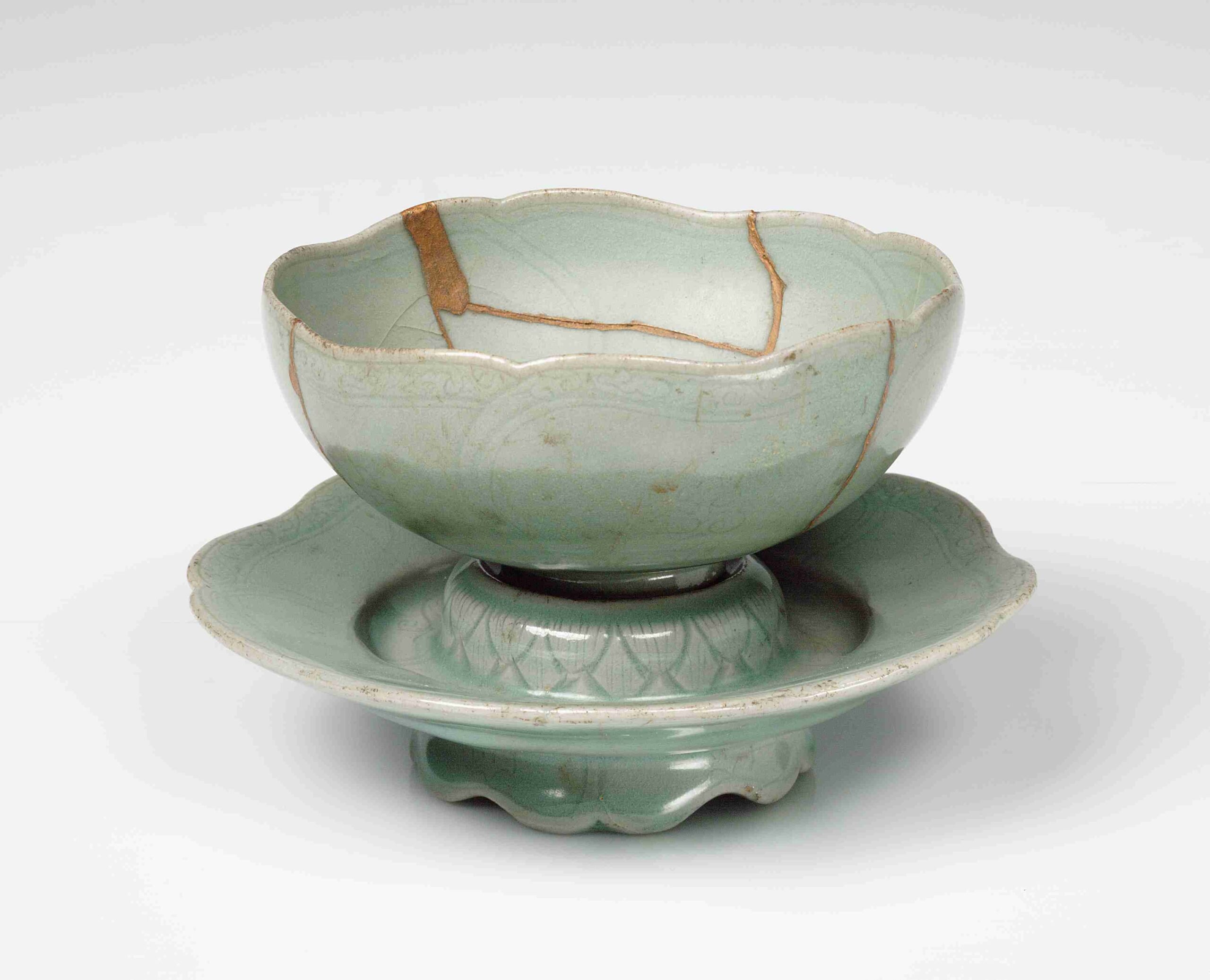 Korean Cup and stand, 12th-13th century.