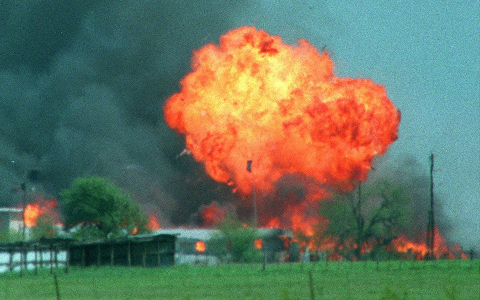 A ball of fire erupts from the Branch Davidian compound in Waco, Texas, April 19, 1993.