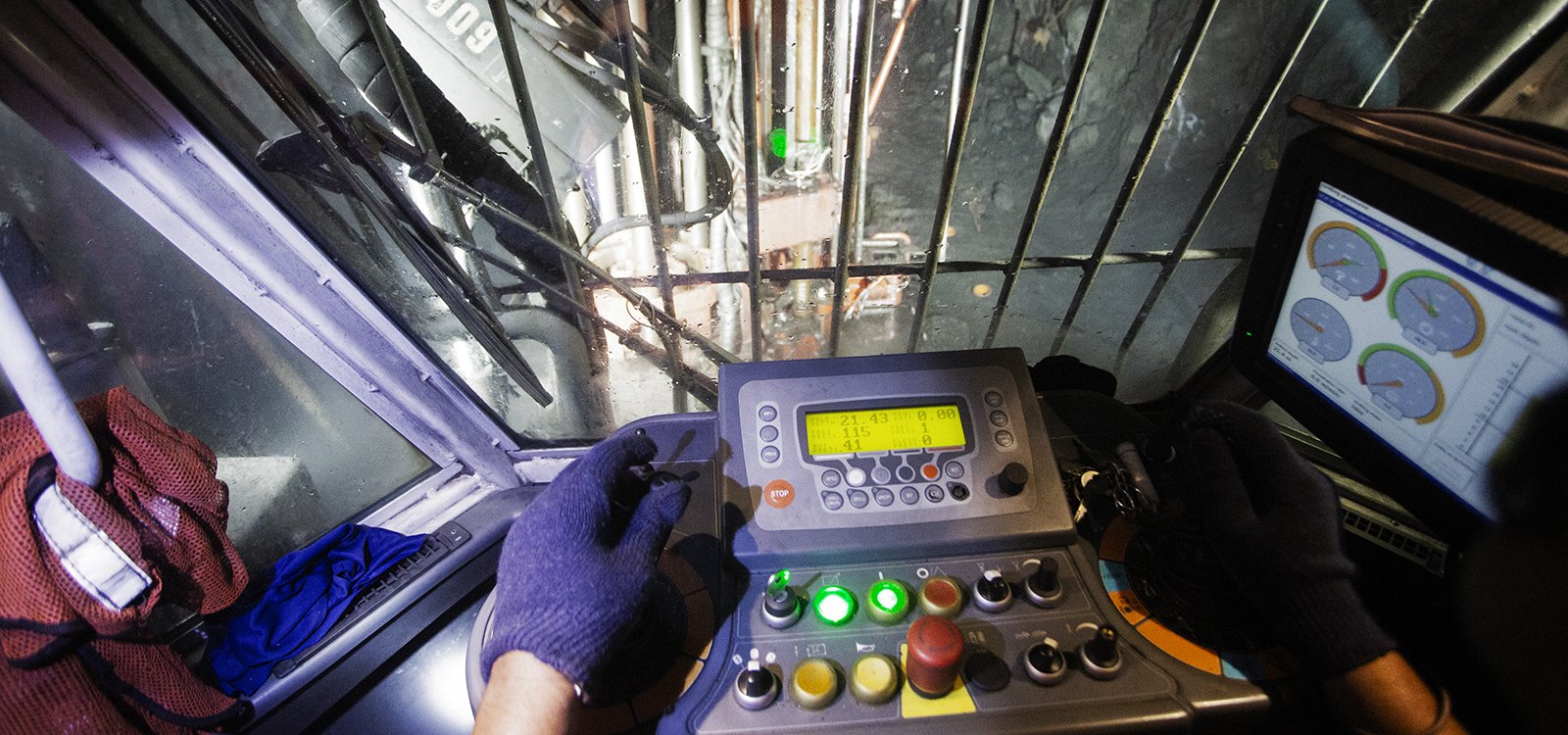 Funkcje zautomatyzowane wiertnicy Sandvik DL421 umożliwiają operatorom w kopalni SK realizowanie ambitnych planów wydobywczych.