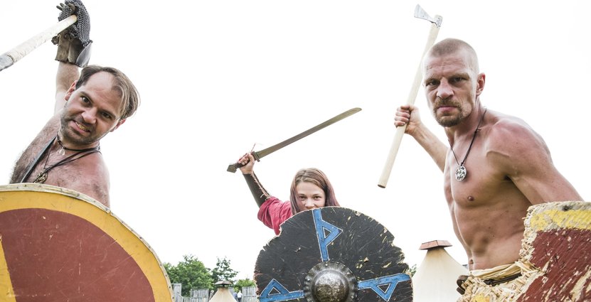 Vikingaanfall på fornlämningen Trelleborgen, ett av de besöksmål som efterfrågas av tyska turister. Foto: Jenny Brandt