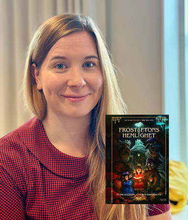 Hon har skrivit årets spännande kalenderbok