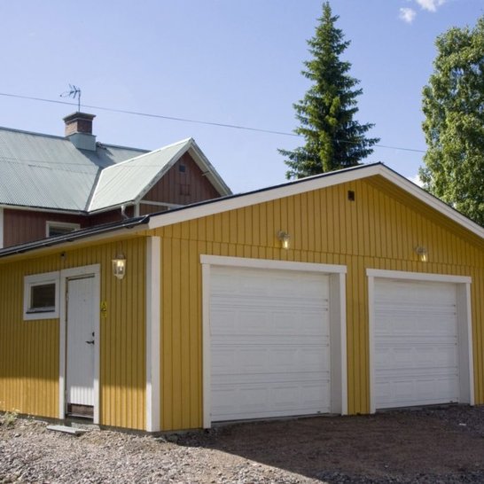Gult dubbelgarage