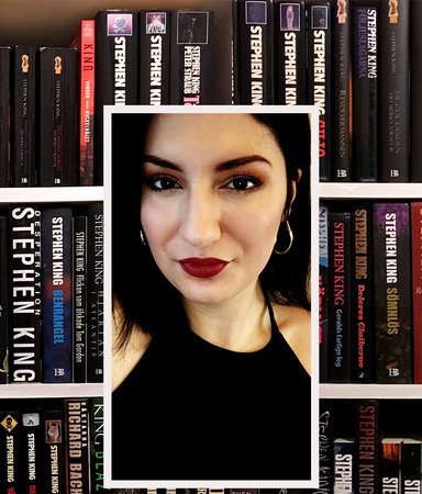 Hallå där ... Gabriella Hahn, som snart har en komplett Stephen King-hylla