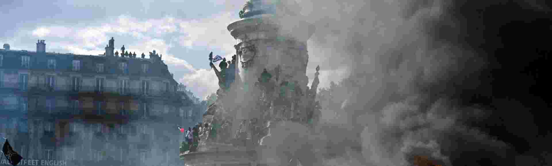 Protesters and police clash in Place de la République, Paris, 17 October 2026.