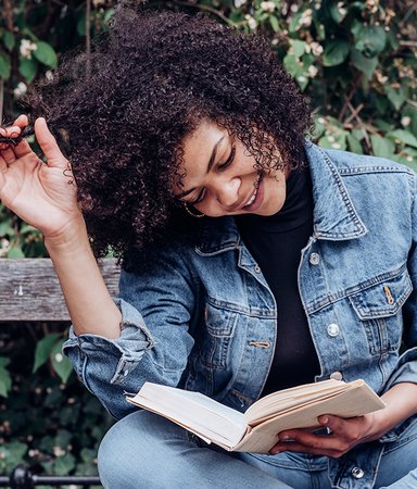 Redaktionens boktips: Det här läser och lyssnar vi på i mars 2021