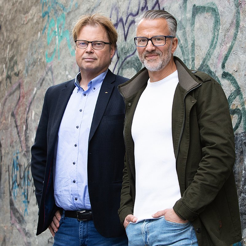 ”En bra kriminalroman ska ha karaktärer som är lika spännande som själva deckargåtan”