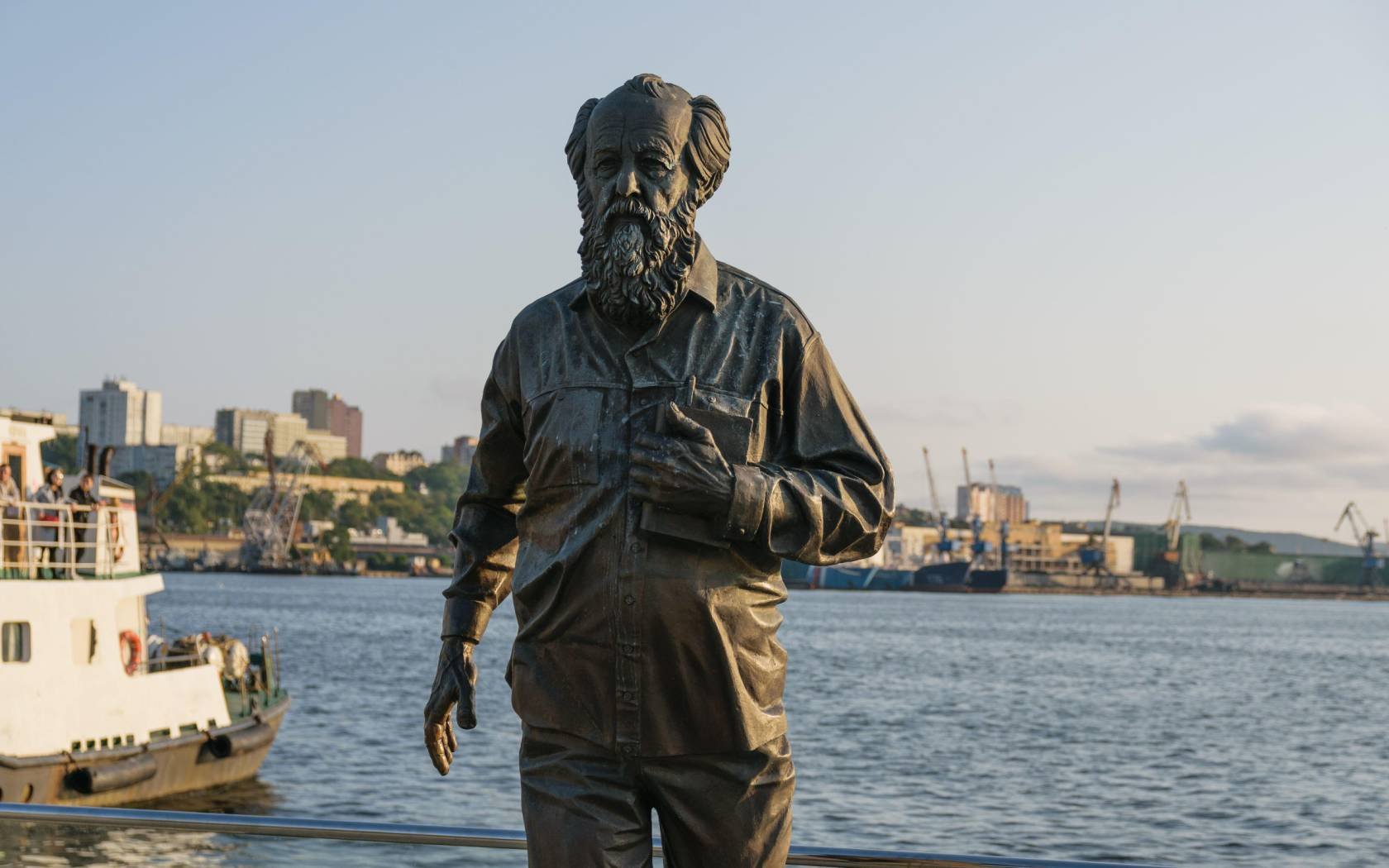 Aleksandr Solzhenitsyn