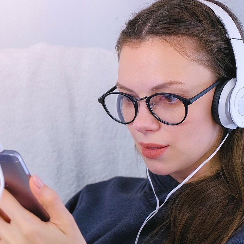 7 poddar som alla boknördar måste lyssna på