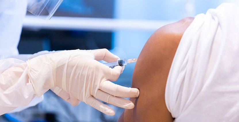 Nu kan du vara med och stötta kampanjen Vaccineforward - så att fler kan vaccineras mot covid 19.  Foto: Colourbox