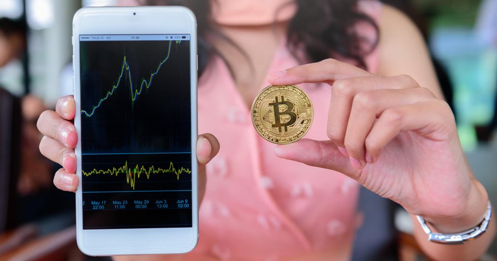 Studie visar: 43 procent av investerare som är intresserade av bitcoin är kvinnor.