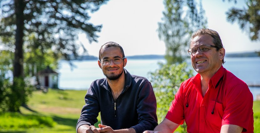 Alaa Mareek var elektriker i Syrien – nu är han vaktmästare på Kustcamp. 
