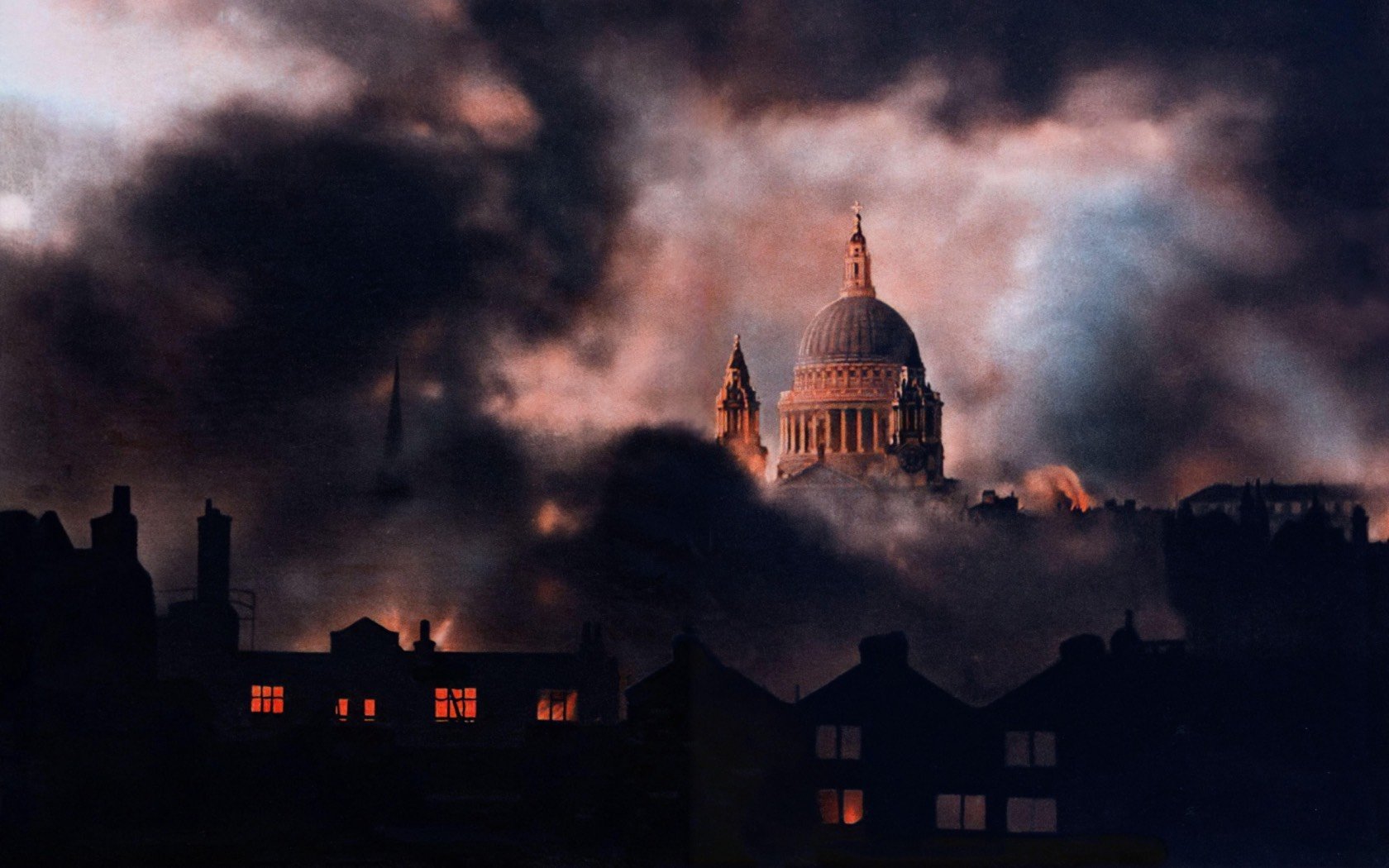 St Paul's Cathedral and the London skyline as it appeared during a German air raid of the Second World War on December 29th, 1940. Credit: De Luan