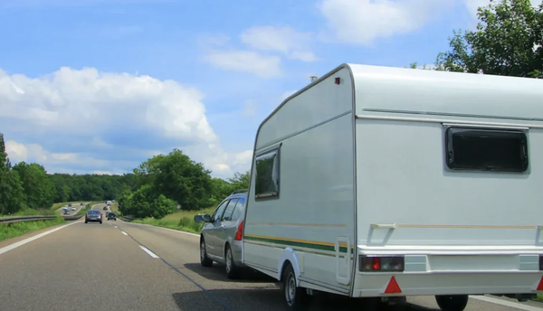 4 tips til deg som skal rygge med tilhenger eller campingvogn