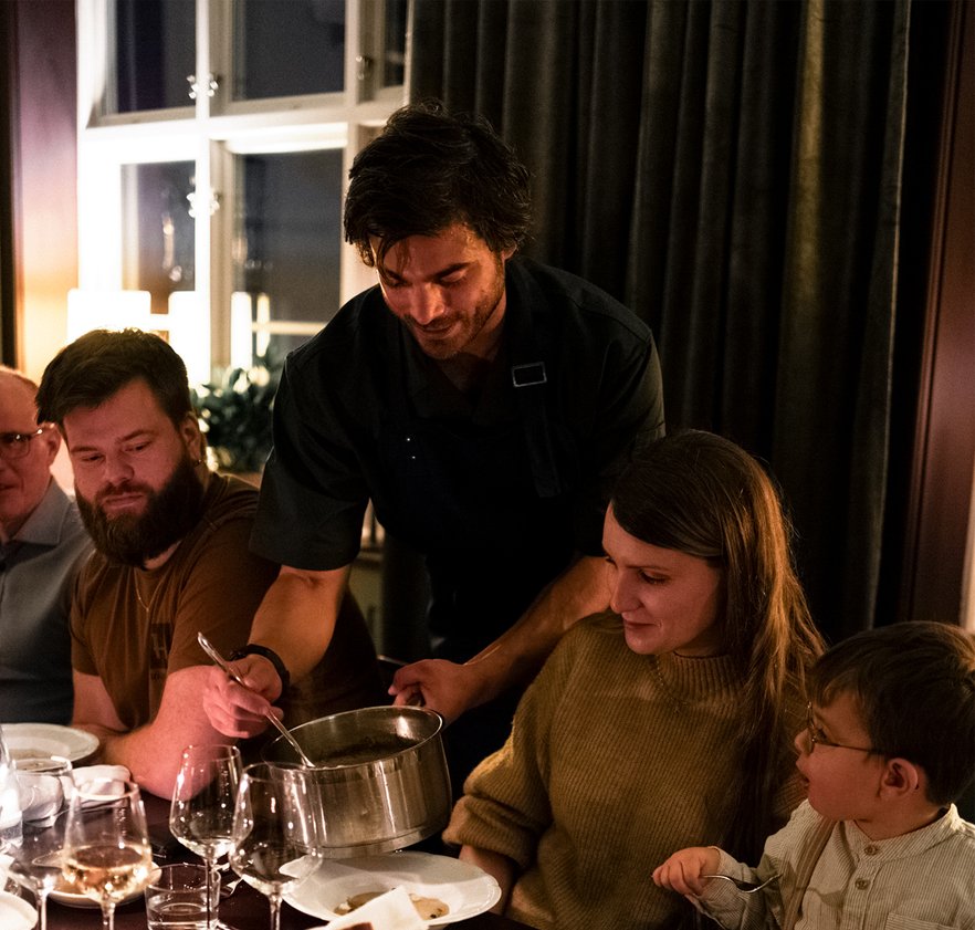 Dante Zia serverar middag p&aring; Meteorologen i Riksgr&auml;nsen