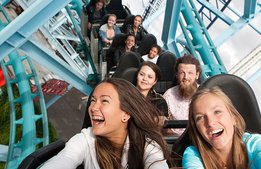 Gröna Lund massrekryterar 1100 – anställer nyanlända