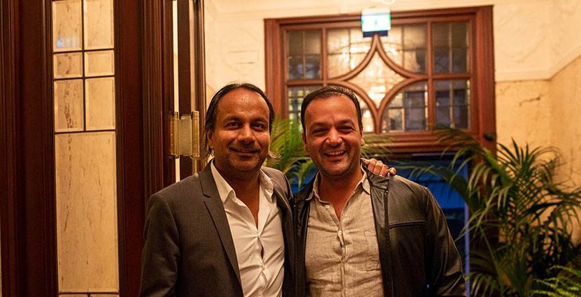 Stureplansgruppens vd och grundare Vimal Kovac med god vän. Foto: Carla Lomakka