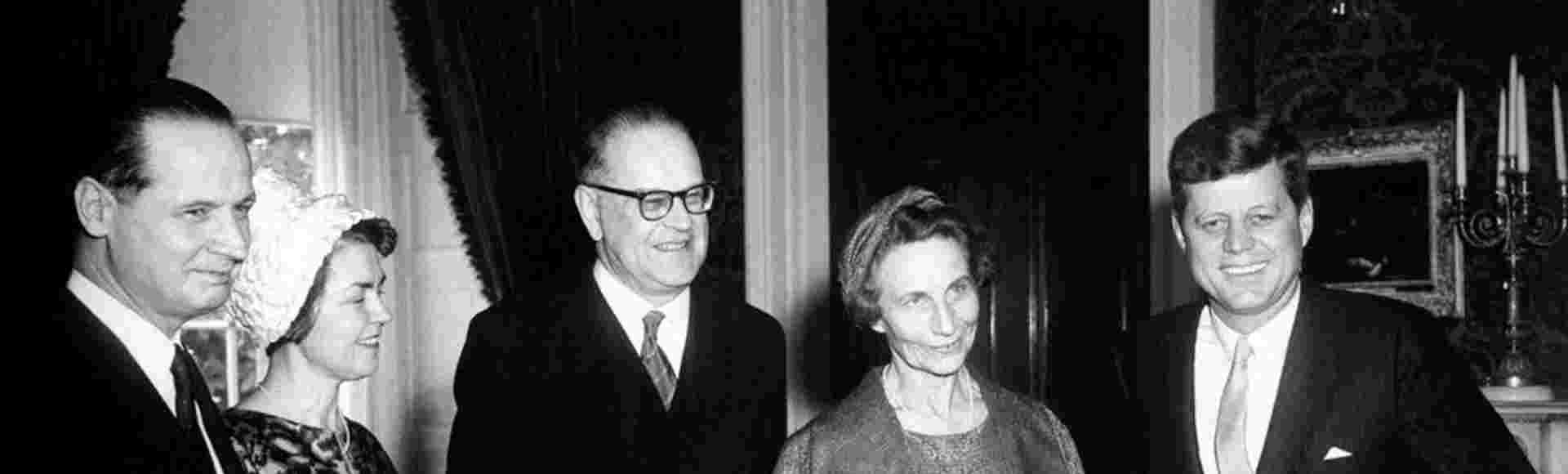 Tage Erlander (centre), Prime Minister of Sweden between 1946-1969, meets US President John F. Kennedy.
