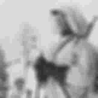 During the Soviet-Finnish war (1939-1940) skiers of the Finnish army in white camouflage made lightning and effective attacks on units of the Red Army.