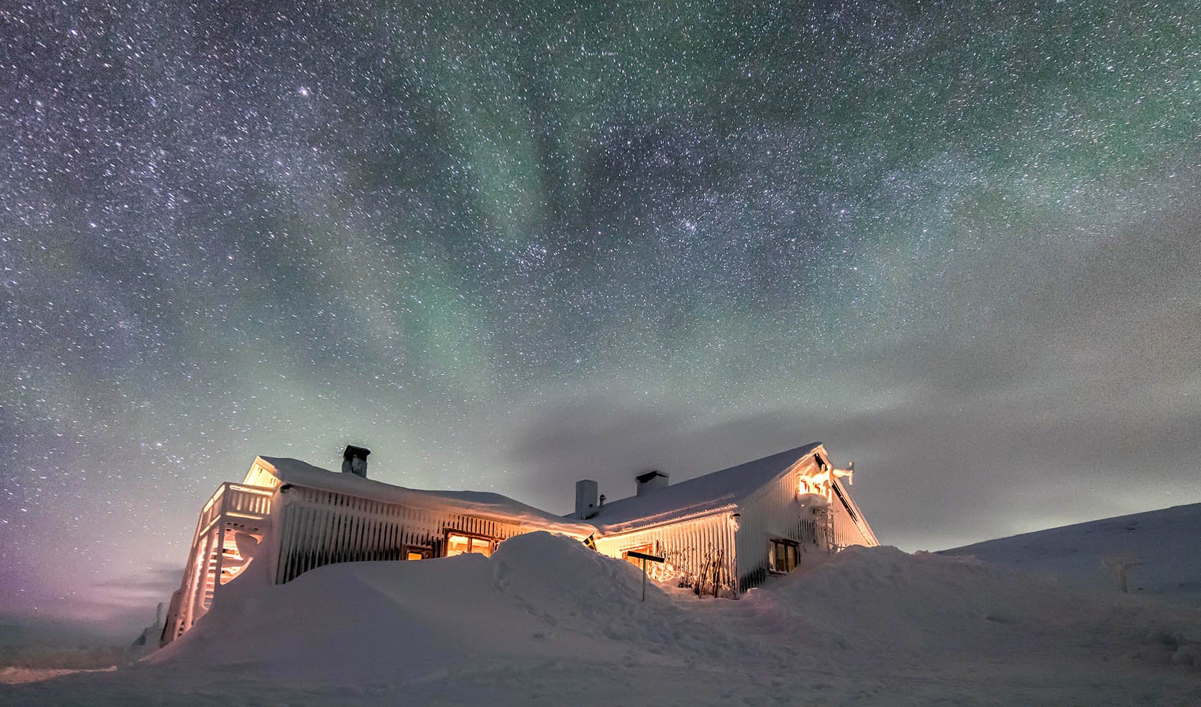 Låktatjåkko fjällstation